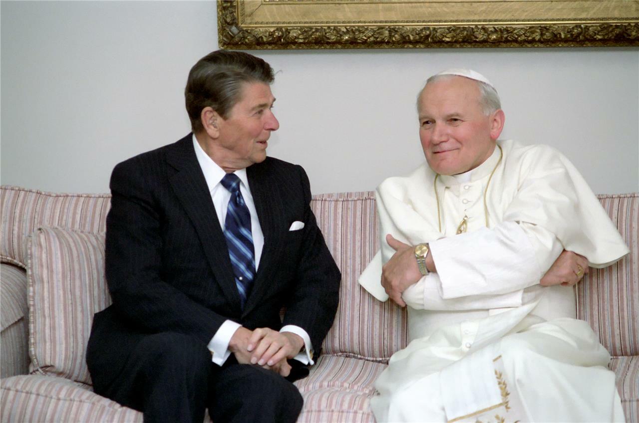 POPE JOHN PAUL II RONALD REAGAN GLOSSY POSTER PICTURE BANNER PRINT PHOTO 7040