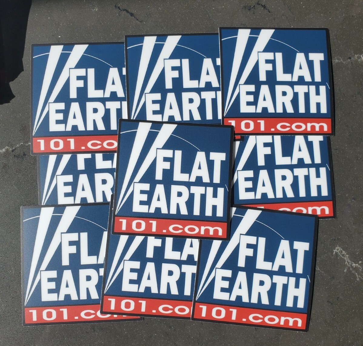 Flat Earth **WORLDWIDE 🌐 SHIPPING**
