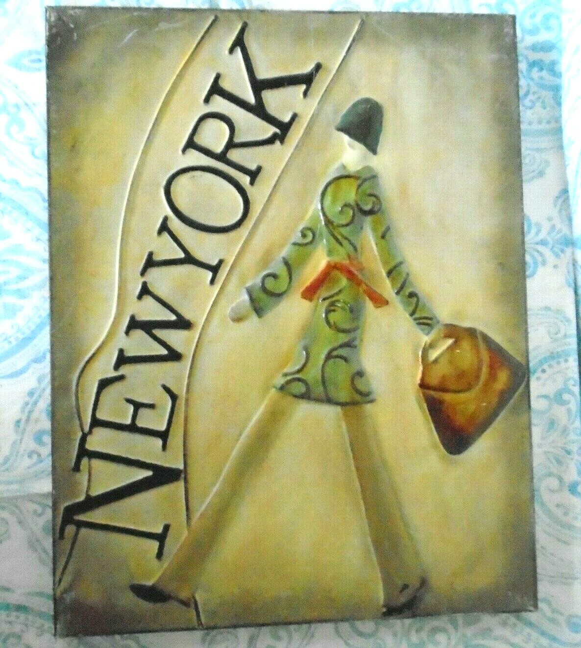 New York Fashion Modeling Woman Art Wall Tin Metal 17.5″x14″