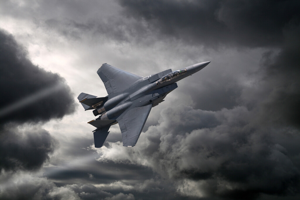 F15 Eagle Tactical Fighter Aircraft Flying Through Storm Poster 18×12