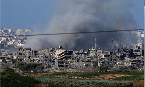 Fuerzas israelíes atacan principal ciudad del norte de Gaza desde ambos flancos