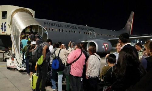 Mexicanos atrapados en Israel viajan de regreso a nuestro país, en dos aviones de Sedena