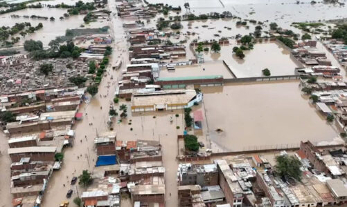 Aproximadamente cincuenta viviendas destruidas tras inundación en Perú