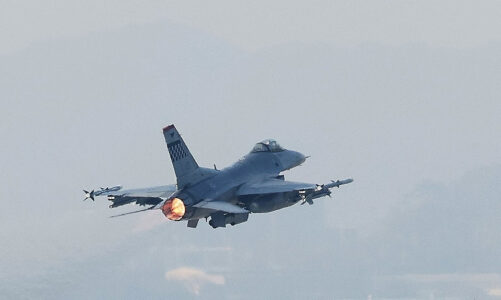 Durante sesión de entrenamiento avión de ejército de EE.UU  se estrella en Corea del Sur