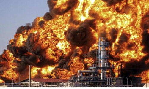 Explosiones simultáneas: Gigantesco incendio consume refinería al oriente de Irán