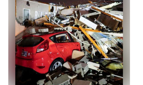 Tornado en Tennessee deja al menos seis muertos y grandes destrozos