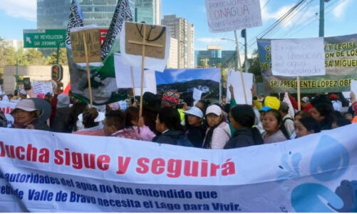 Mexiquenses colapsan Insurgentes exigen agua