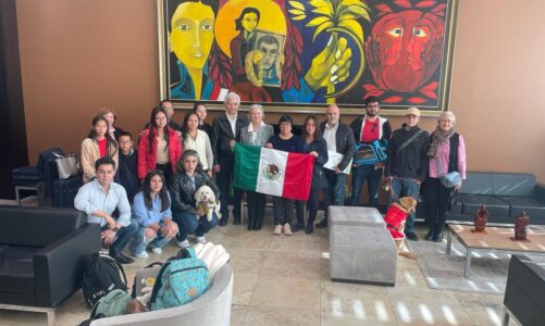 Regresa cuerpo diplomático de Ecuador “con la frente y el nombre de México en alto”: Bárcena
