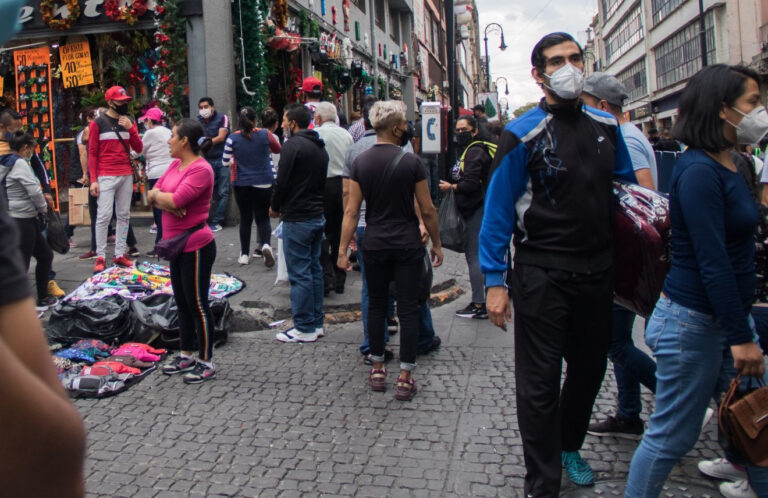 Detienen a extorsionadores de ambulantes en Centro Histórico