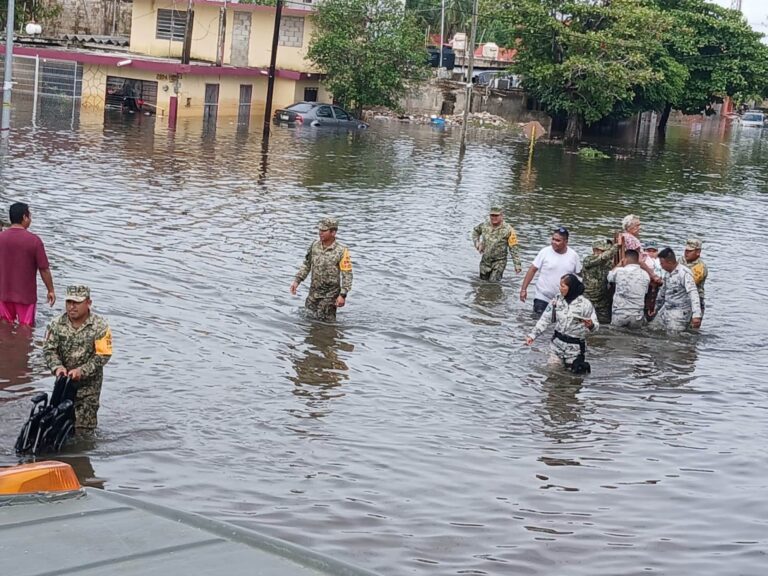 Inundaciones, casas dañadas y evacuados por  intensas lluvias en Quintana Roo