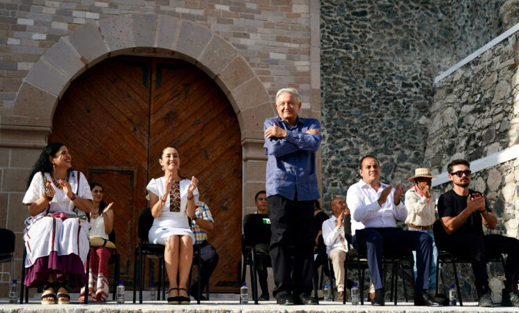 AMLO encabeza reapertura de templo en Morelos y constata avances del Programa Nacional de Reconstrucción