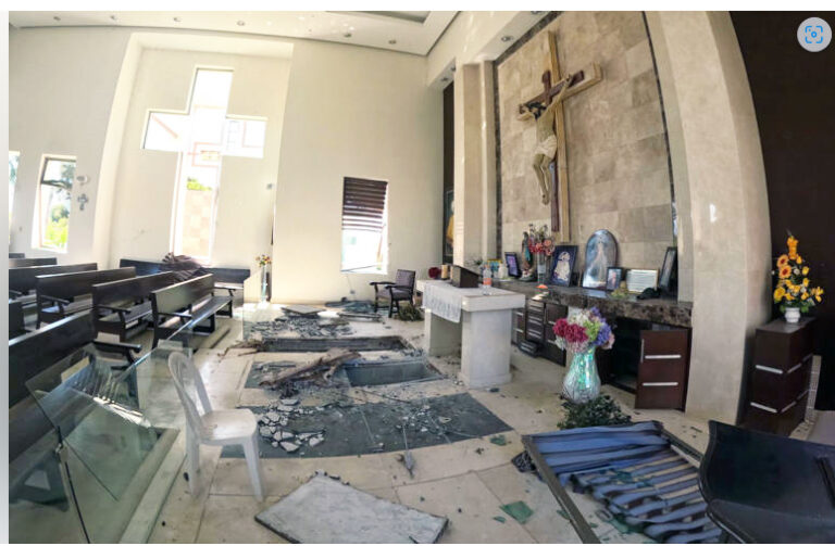 Roban cuerpos y destrozan capilla familiar de líder del Cártel de Sinaloa