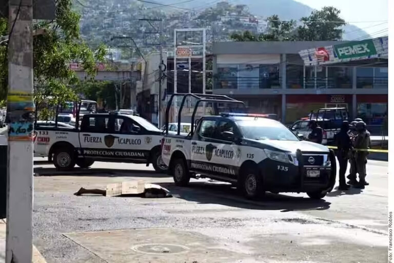 Ataque con explosivos a sede policial en Acapulco  