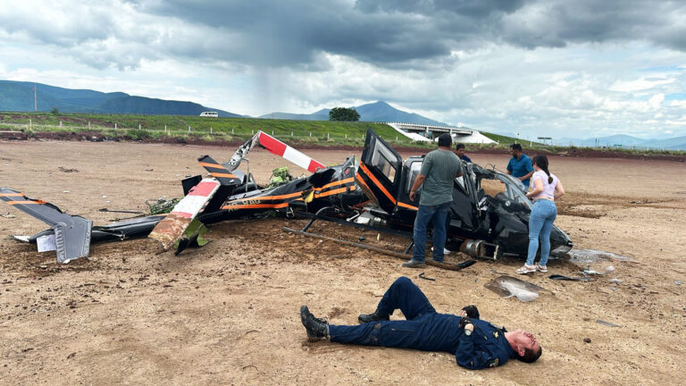 Cae helicóptero en Guadalajara