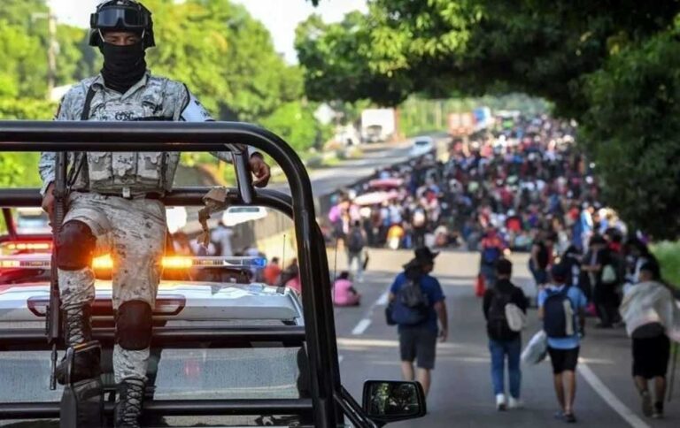 Por violencia en Chiapas casi 600 mexicanos huyen a Guatemala