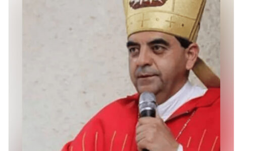 Papa Francisco acepta renuncia del arzobispo de León
