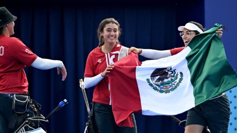 México hace historia, gana medalla de bronce en tiro con arco en París