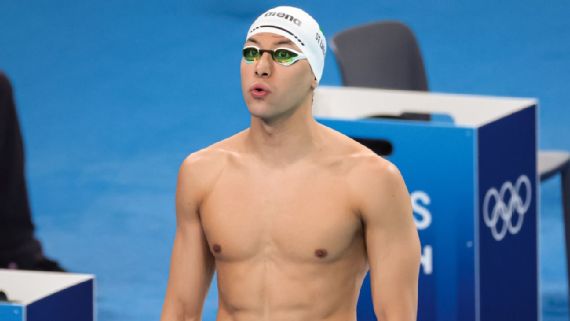 Descalifican a mexicano Miguel de Lara en los 100m pecho de natación