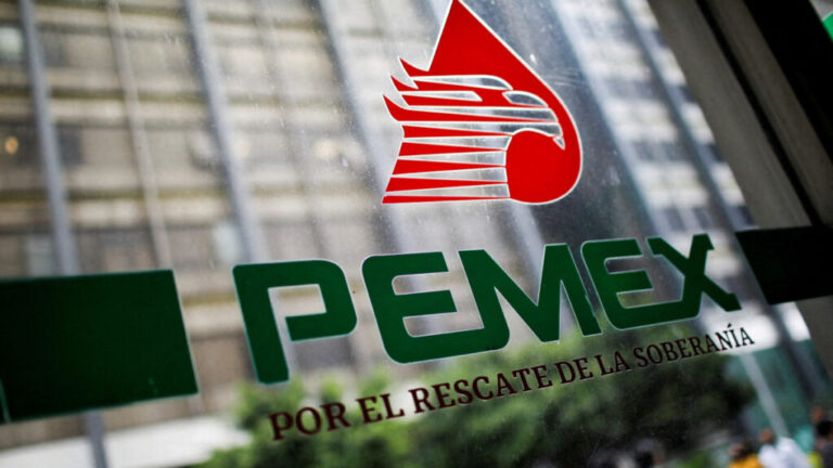 Pemex sufre peligrosa caída en exportaciones de crudo hasta 37%