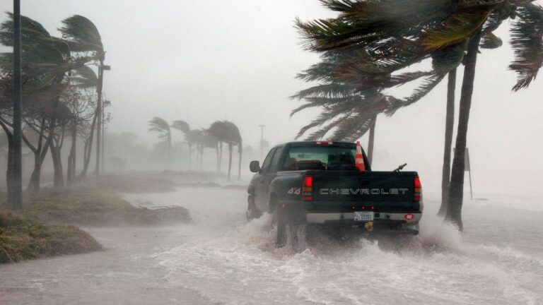 Depresión tropical Uno-E formada frente a costas de Manzanillo, Colima