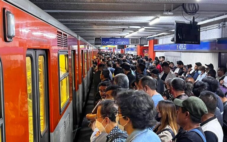 Caos en Metro CdMx por fallas y cierre de estaciones