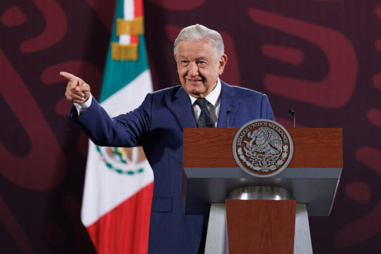 AMLO pide a los más ricos de México opinar sobre reforma al Poder Judicial