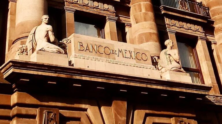 Banxico reconoce “debilidad” económica en México