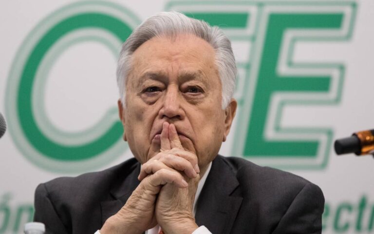 Bartlett deja faltantes por más de 4 mil 800 mdp en CFE