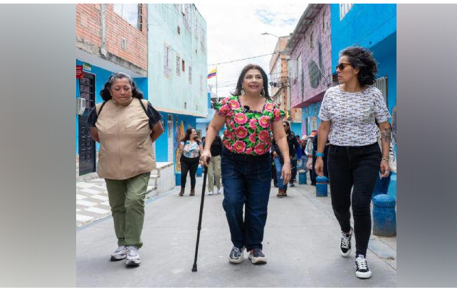 Clara Brugada de visita en Bogotá, Colombia para conocer experiencias aplicables a la CdMx