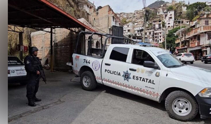 Detienen al secretario de Seguridad de Taxco y a otros 57 policías municipales