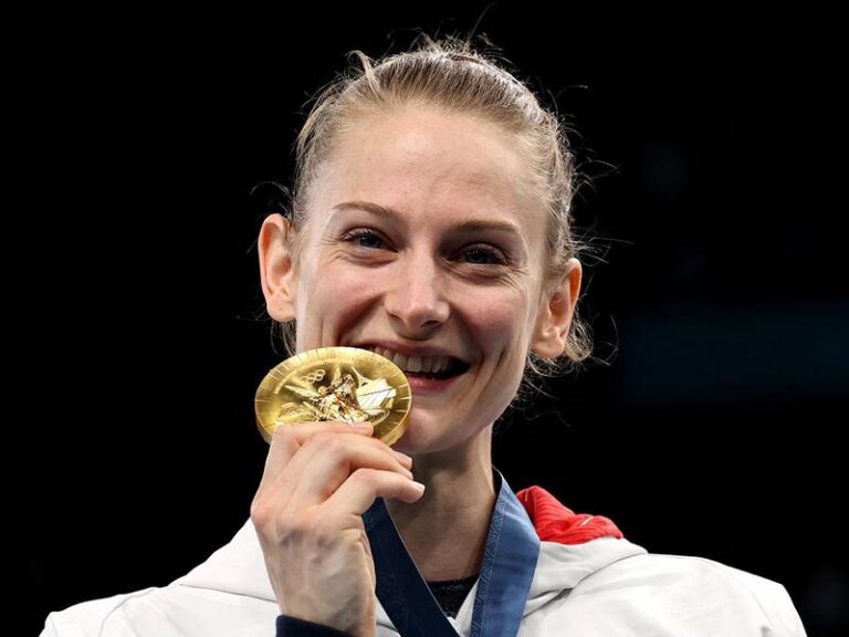 Bryony Page  sorprende al ganar oro en Gimnasia en trampolín