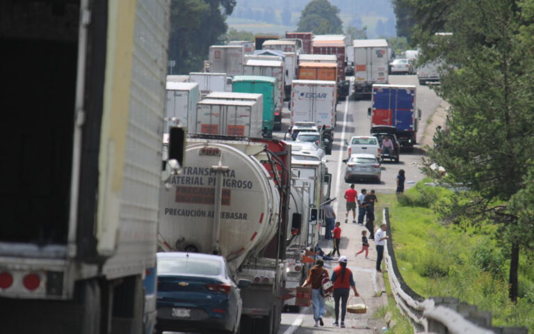 Pérdidas por 10 MMDP deja el cierre de autopista México-Puebla