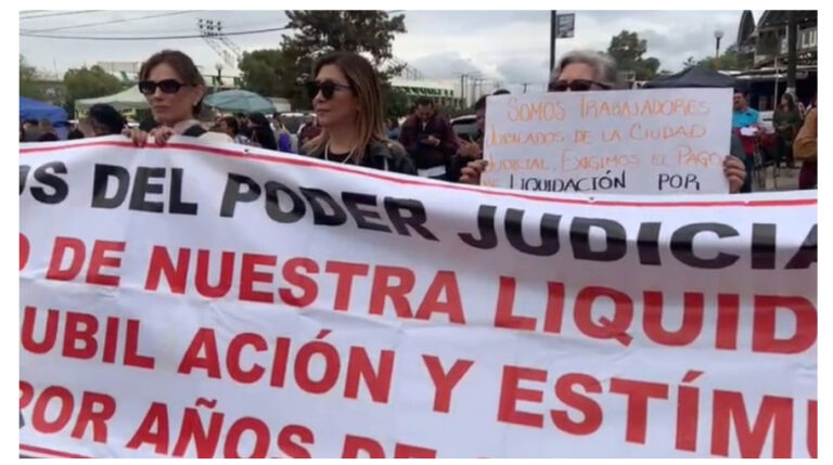 Paralizado el Poder Judicial en San Luis Potosí, por protestas de trabajadores