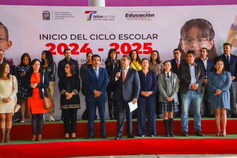 10 mil becas  dará Tony Rodríguez en Tlalnepantla para ciclo escolar 2024-2025