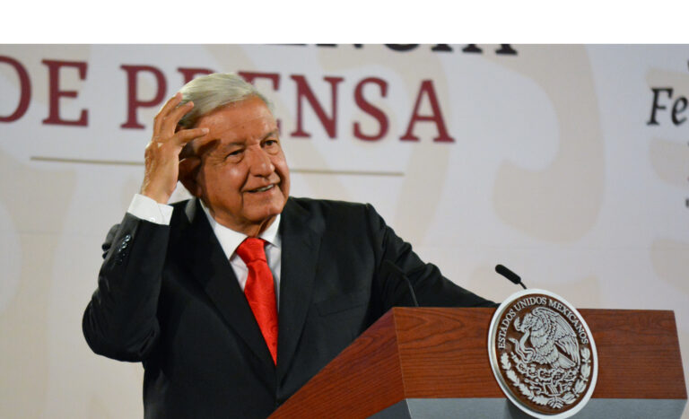 AMLO reacciona a acusaciones de García Luna, que lo vinculan con el “narco”