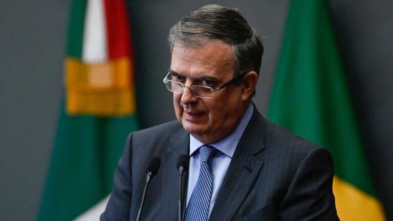 Ni pausa ni cancelación de inversiones en México: Ebrard Casaubón