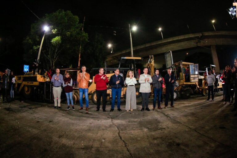 Gobierno de Tlalnepantla en coordinación con la junta de caminos Edoméx inician repavimentación en Periférico Norte