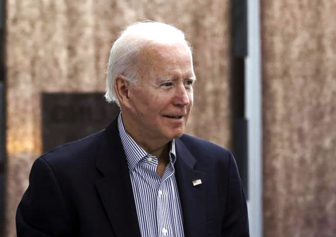 Presidente Joe Biden emite voto anticipado