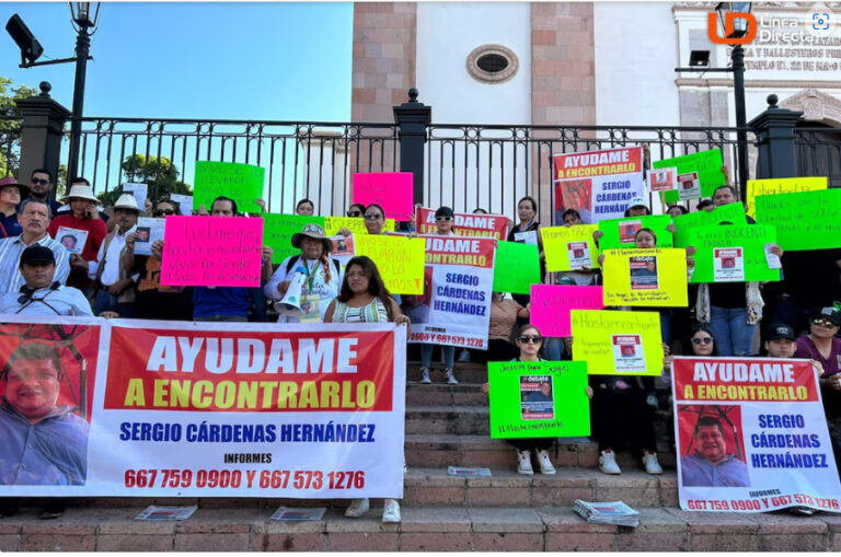 Familiares y amigos de repartidor del periódico El Debate que fue “levantado” se manifiestan en Culiacán; exigen su liberación