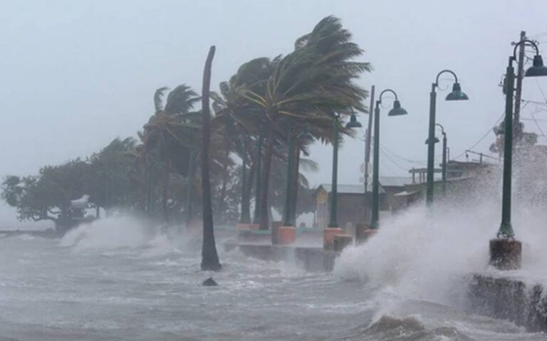 Depresión Tropical Nadine sigue extendiéndose por territorio mexicano