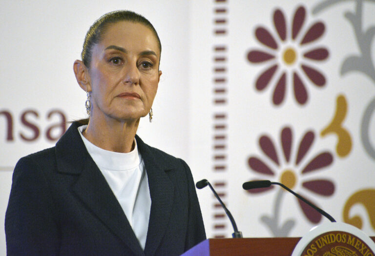 Claudia Sheinbaum condena agresión al periódico “El Debate”, en Culiacán