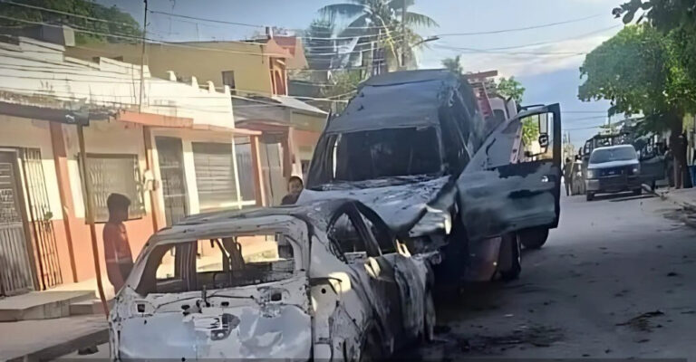 Vehículos quemados y sicarios abatidos en Mapastepec, Chiapas