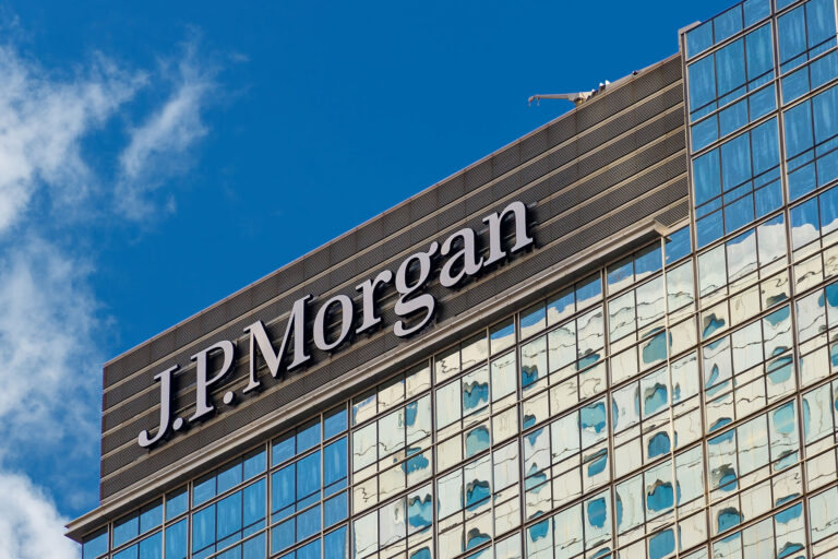 JPMorgan mejora recomendación de renta variable de México ante crecimiento de EU