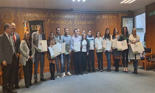 UAEMéx y AEM graduaron primera generación de Diplomado Superior de Agricultura de Precisión