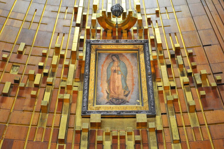 En disputa derechos comerciales de la Virgen de Guadalupe