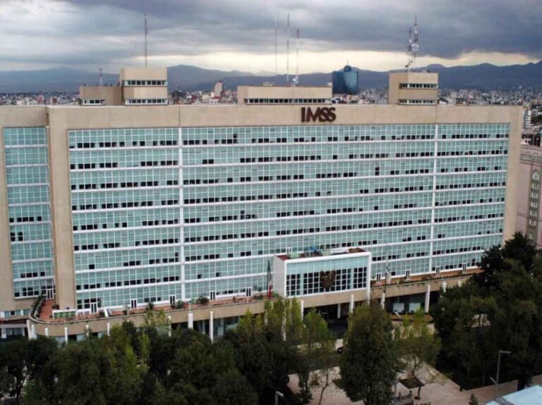 Continúan denuncias por corrupción y venta de plazas en IMSS: Auditoria forense