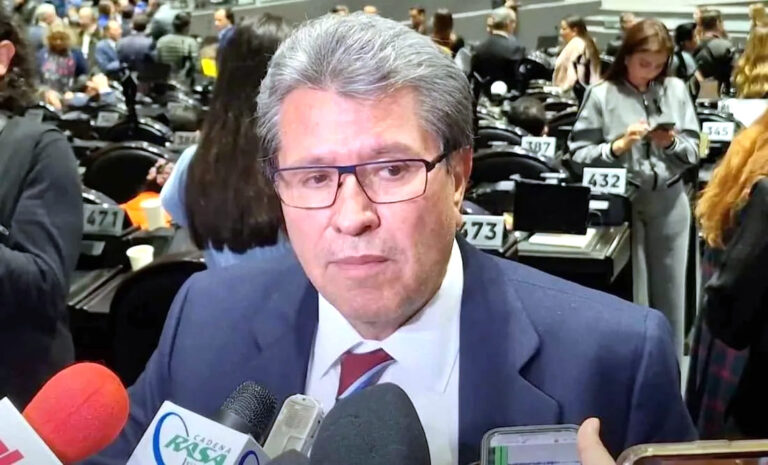 Ricardo Monreal advierte deterioro estructural