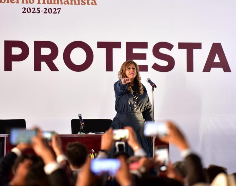 Toma protesta Juana Carrillo como Presidenta Municipal de Cuautitlán