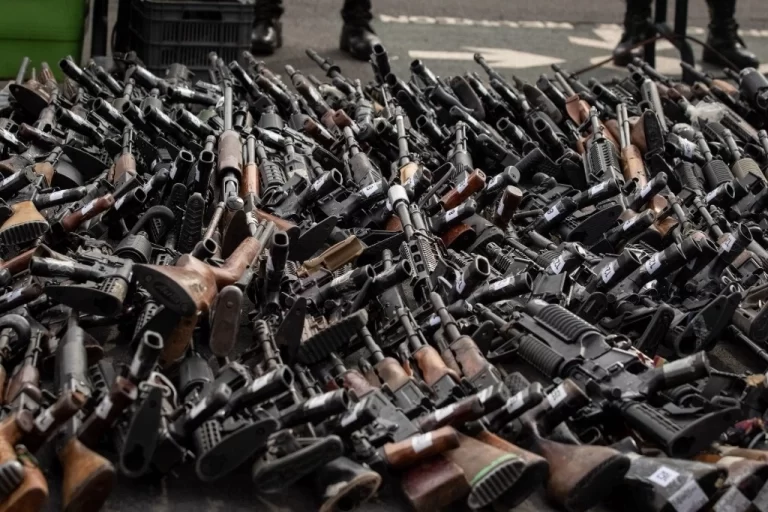 De 3 millones de armas que ingresan al país sólo aseguran 8.6%: Colmex