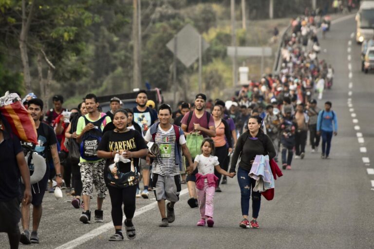 Diputados pide a Gobierno información sobre estrategia y costos por deportaciones masivas